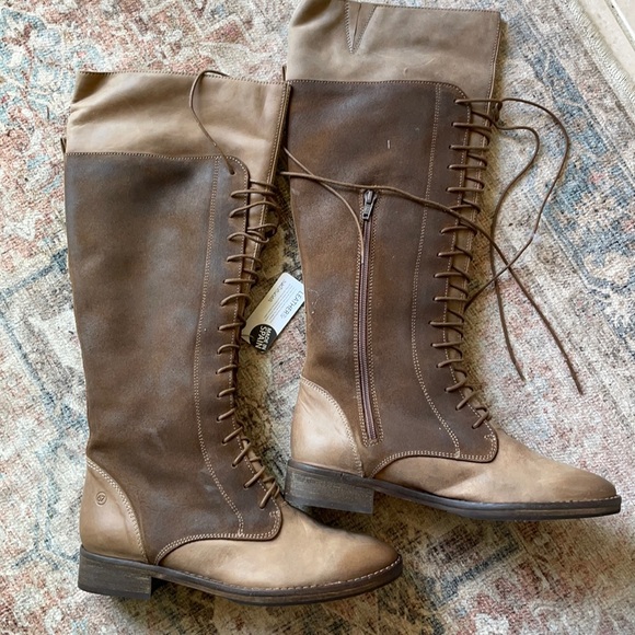 SixtySeven leather made in Spain boots - Picture 1 of 4